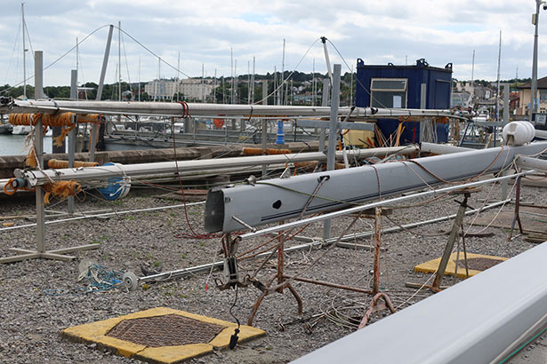 Mast Removal and re-stepping at Malahide Marina