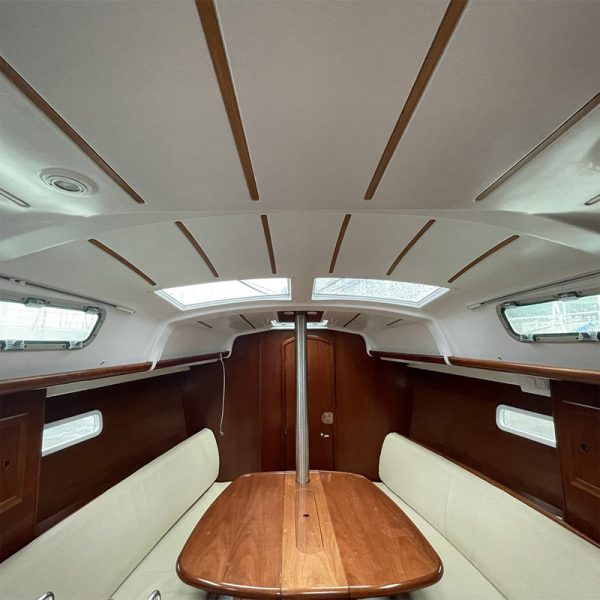 Luxury boats for sale in Dublin – Malahide Marina